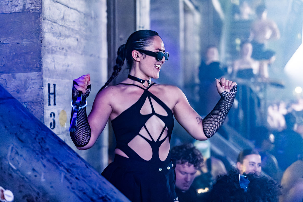 Loading... just a sec